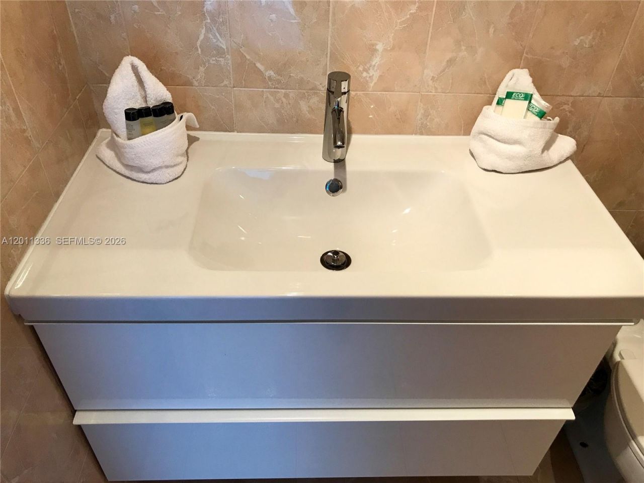 5445 Collins Ave, Unit 530, Miami Beach, FL 33140 Photo