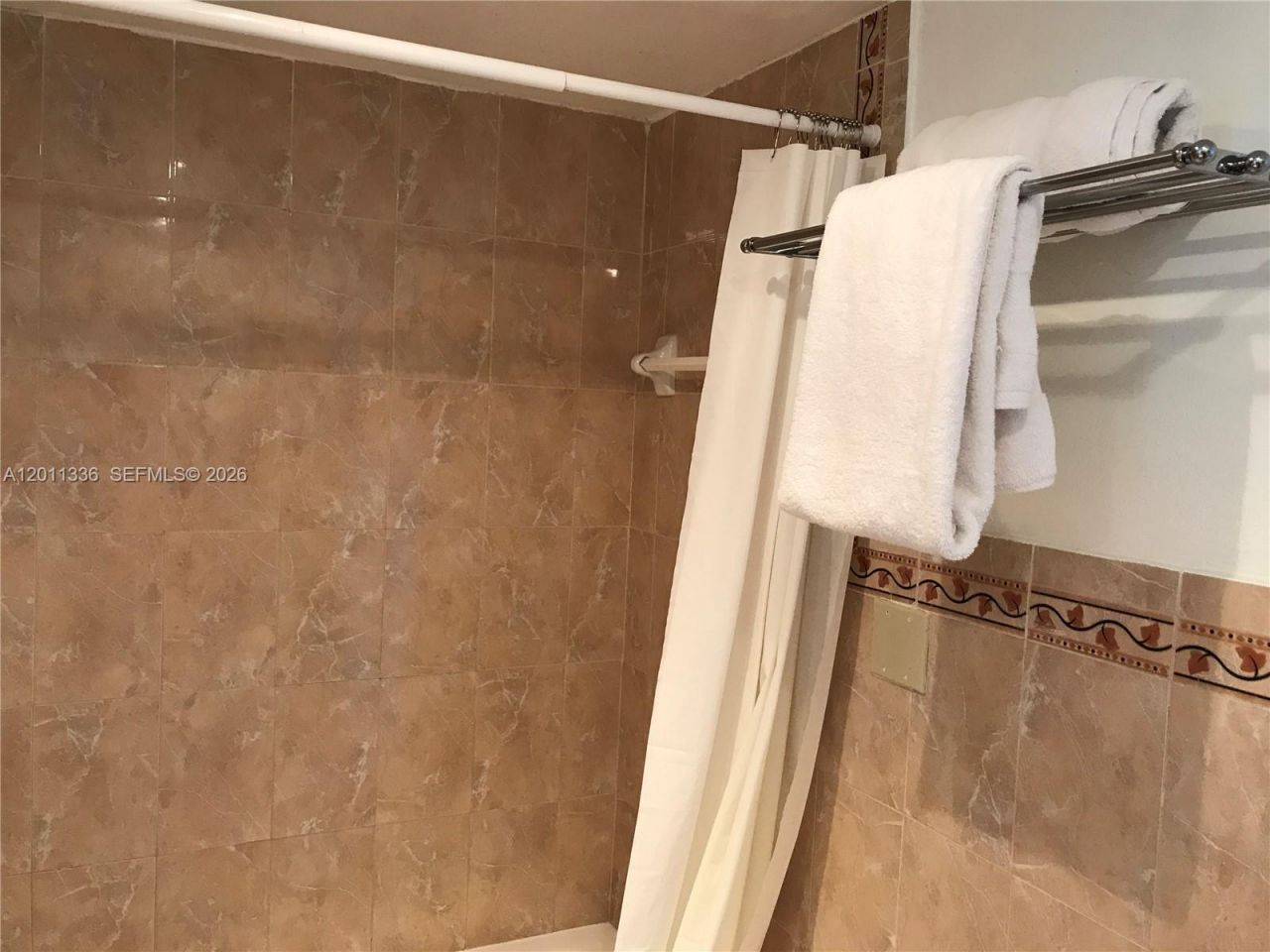 5445 Collins Ave, Unit 530, Miami Beach, FL 33140 Photo