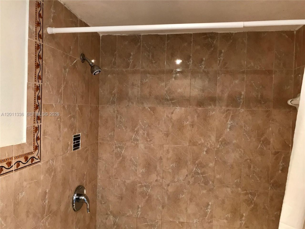 5445 Collins Ave, Unit 530, Miami Beach, FL 33140 Photo
