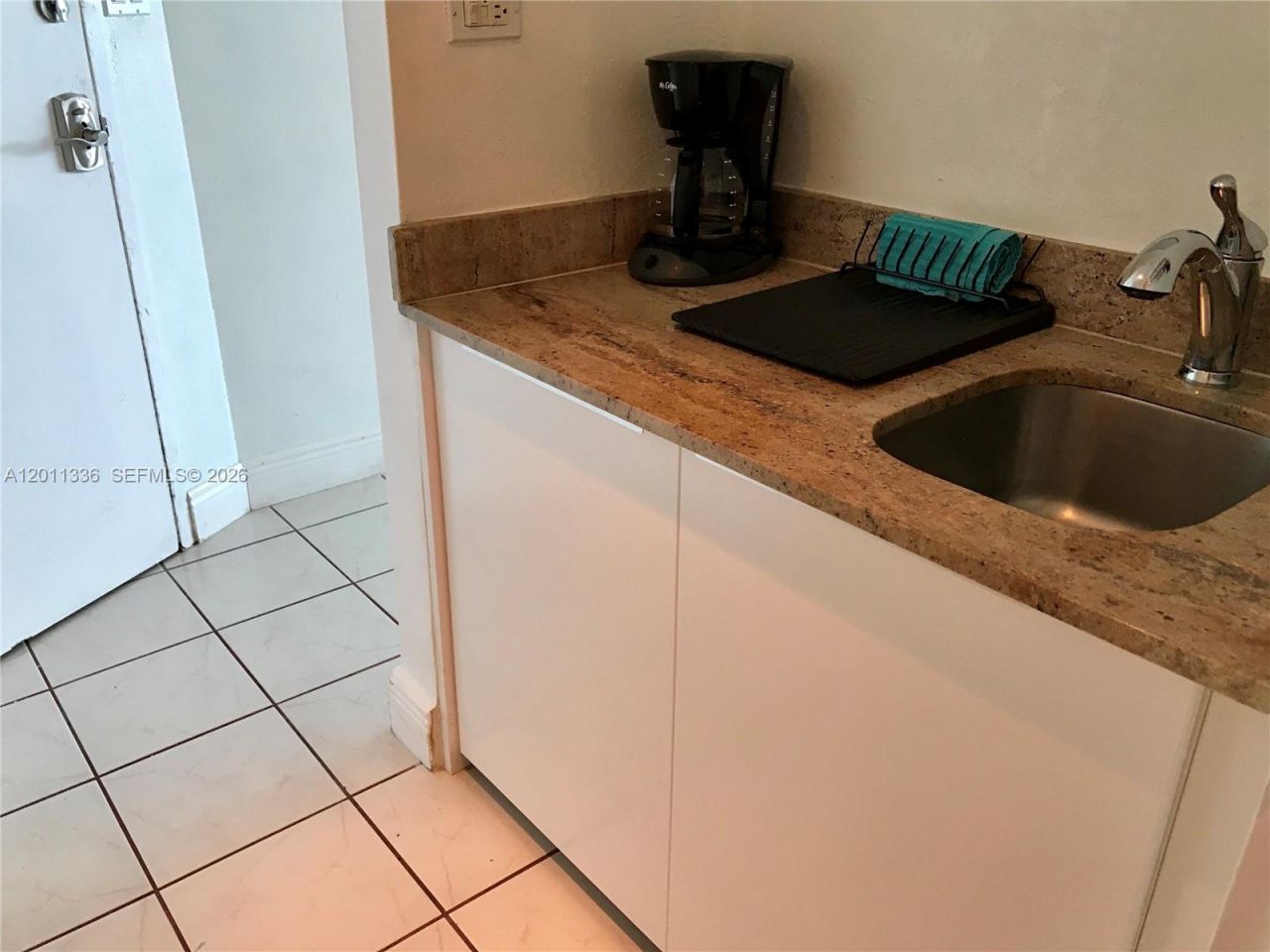 5445 Collins Ave, Unit 530, Miami Beach, FL 33140 Photo