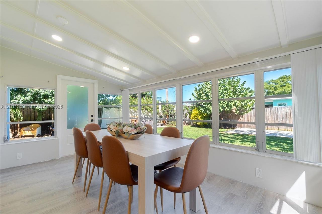 712 Tradewind Dr, North Palm Beach, FL 33408 Photo