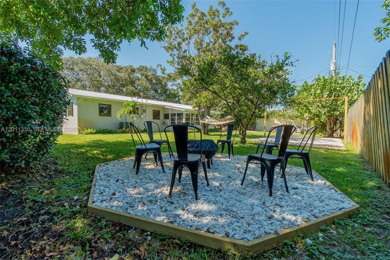 712 Tradewind Dr, North Palm Beach, FL 33408 Photo