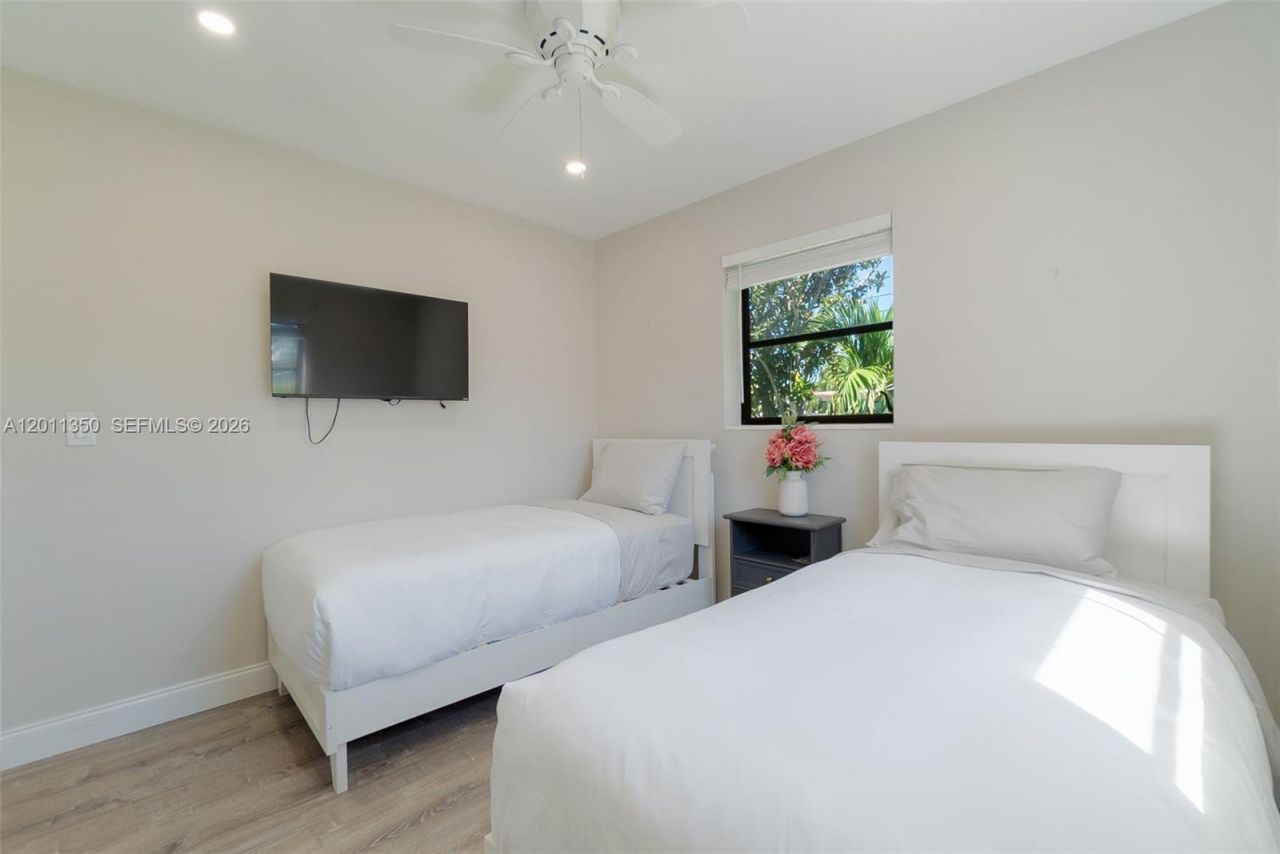 712 Tradewind Dr, North Palm Beach, FL 33408 Photo