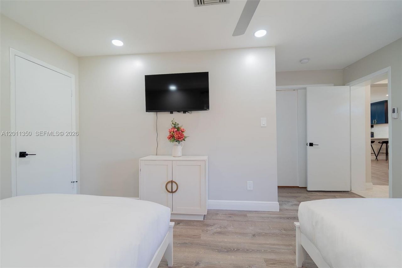 712 Tradewind Dr, North Palm Beach, FL 33408 Photo