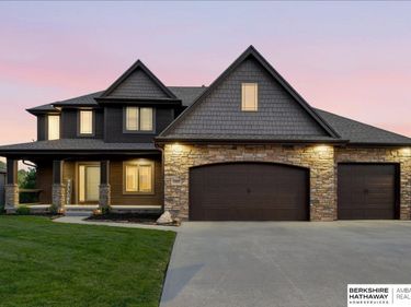 17001 Bondesson Parkway , Bennington, NE 68007