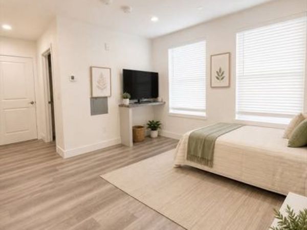 585 Essex St, Unit 527, Lynn, MA 01901