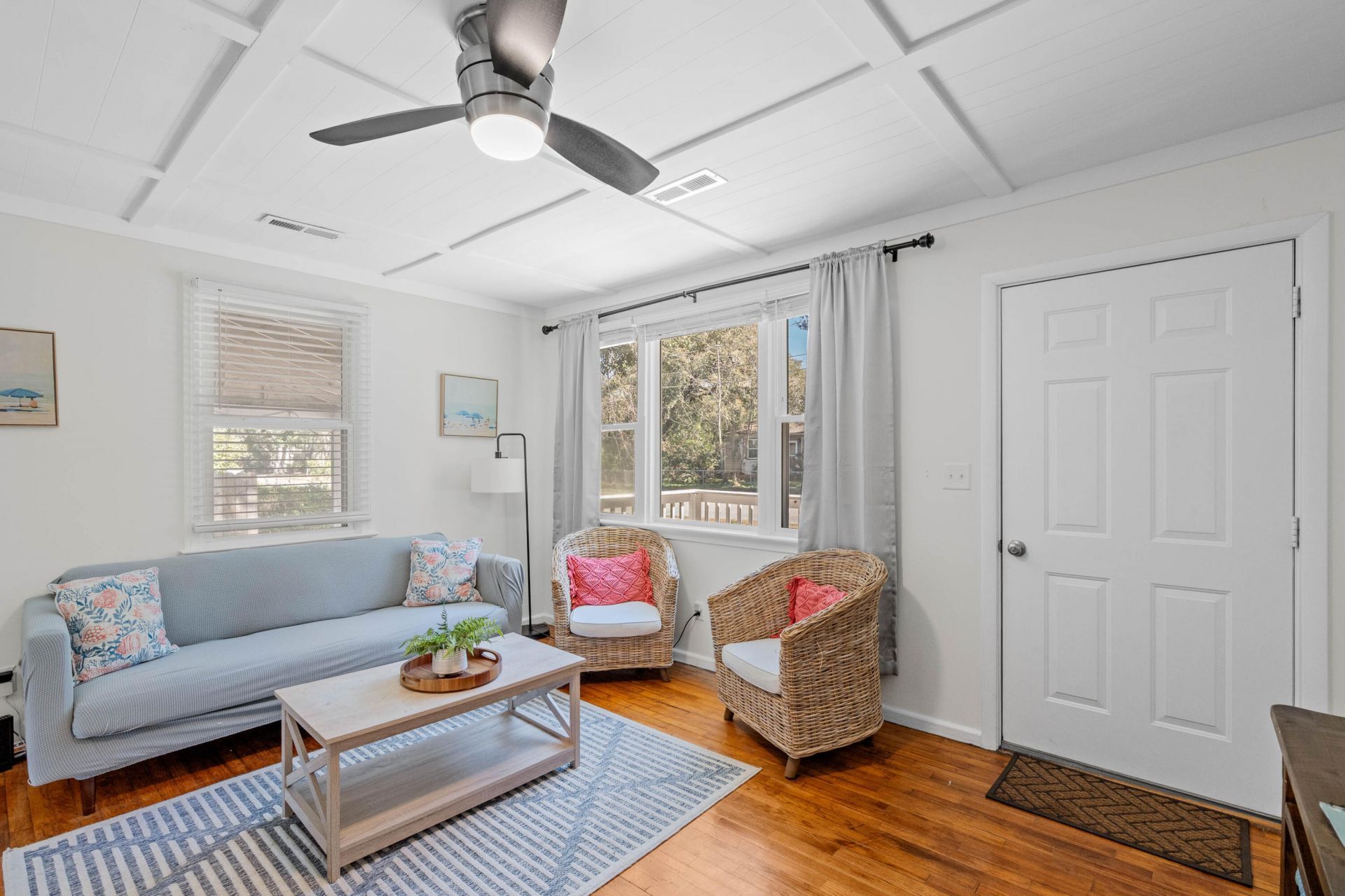 156 Williams Street Photo 6