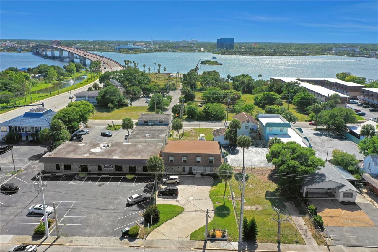 162 S Peninsula Drive, Daytona Beach, FL 32118 Photo