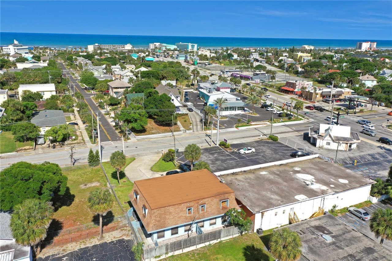162 S Peninsula Drive, Daytona Beach, FL 32118 Photo