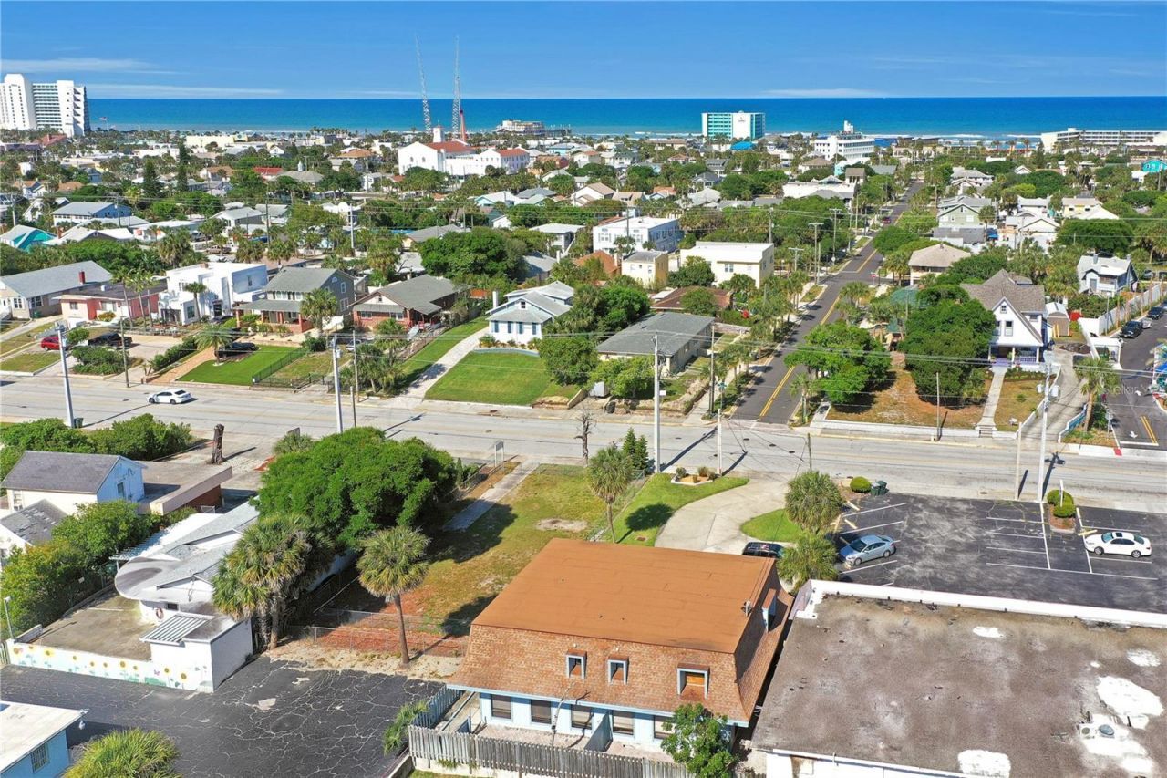 162 S Peninsula Drive, Daytona Beach, FL 32118 Photo