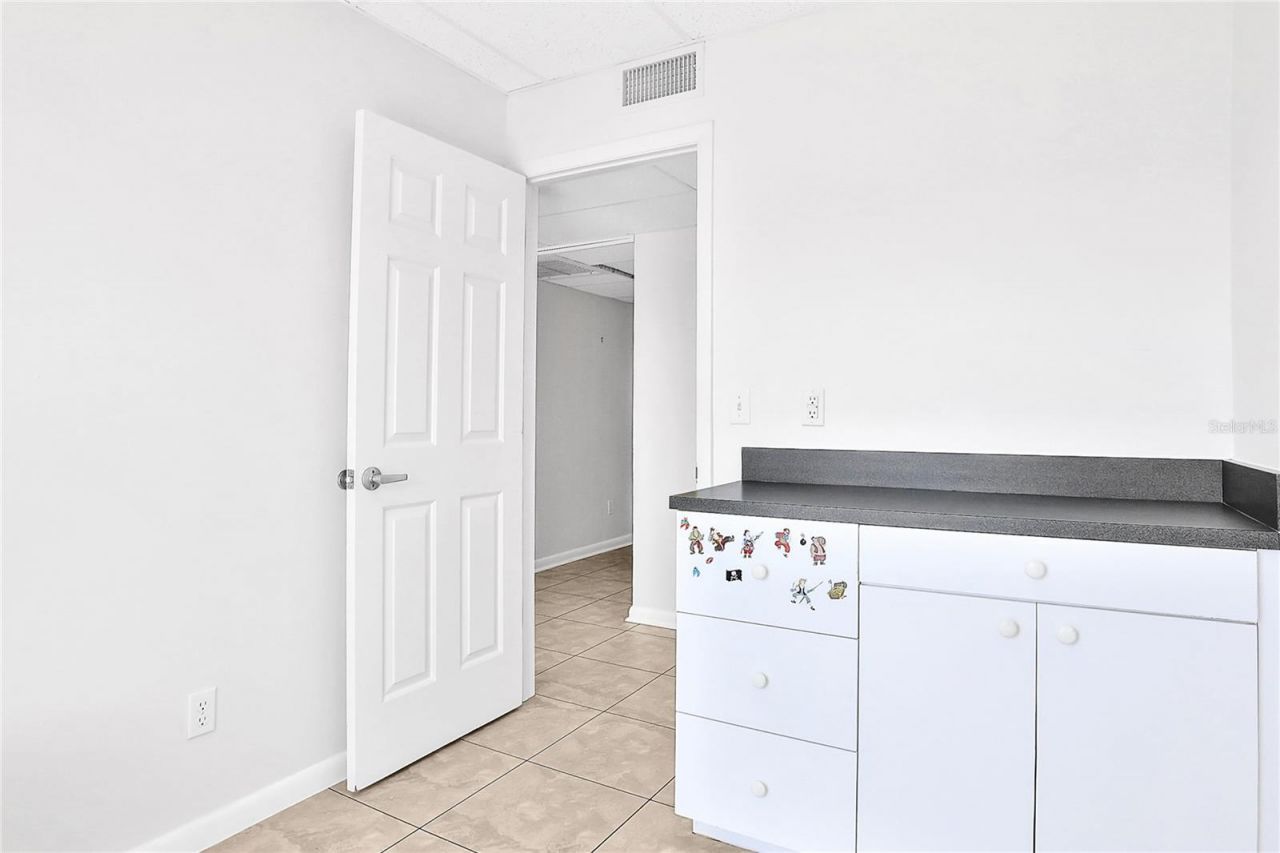 162 S Peninsula Drive, Daytona Beach, FL 32118 Photo
