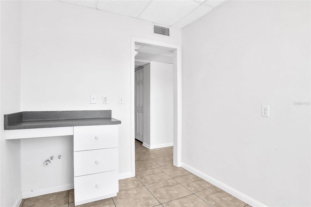 162 S Peninsula Drive, Daytona Beach, FL 32118 Photo