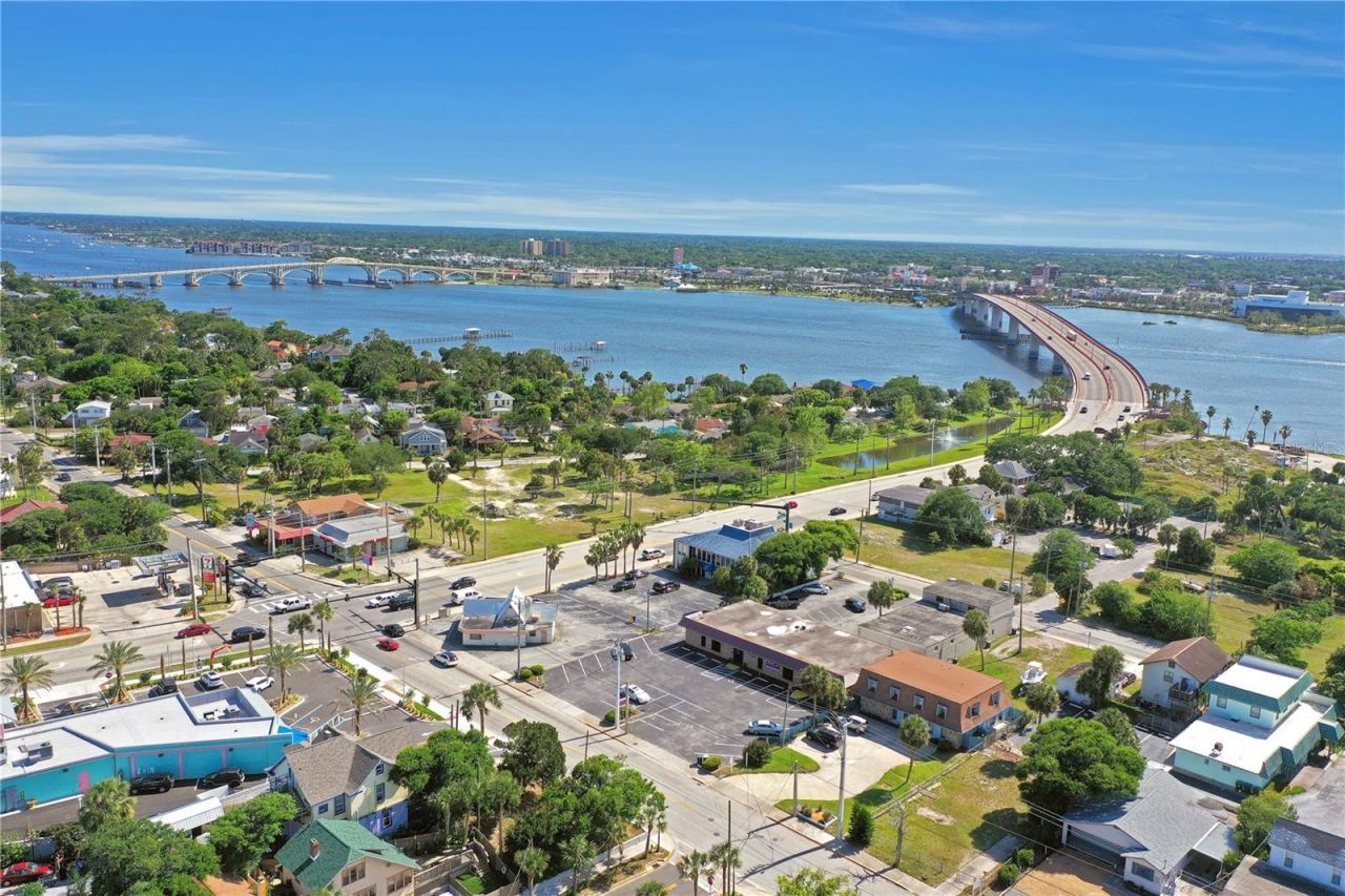 162 S Peninsula Drive, Daytona Beach, FL 32118 Photo