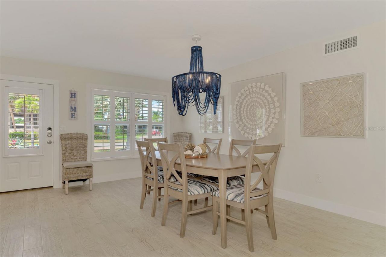 5628 Cape Leyte Drive, Sarasota, FL 34242 Photo