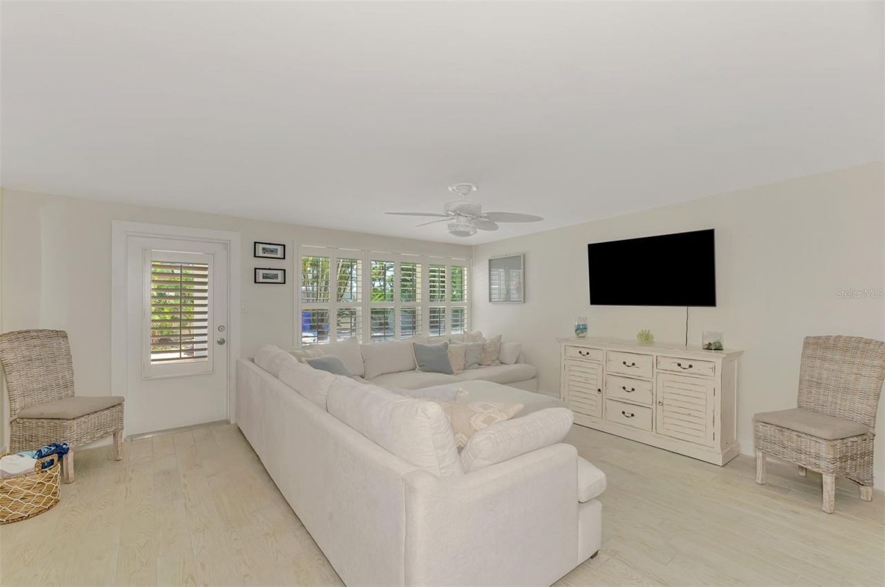 5628 Cape Leyte Drive, Sarasota, FL 34242 Photo