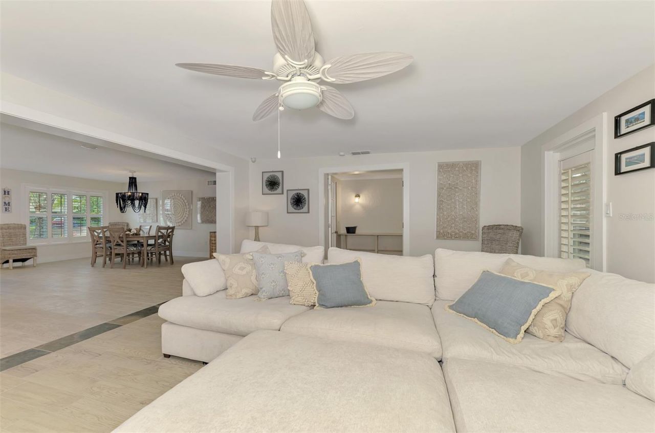 5628 Cape Leyte Drive, Sarasota, FL 34242 Photo