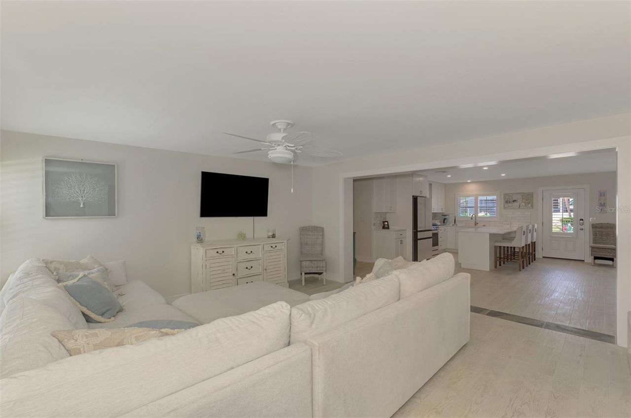 5628 Cape Leyte Drive, Sarasota, FL 34242 Photo