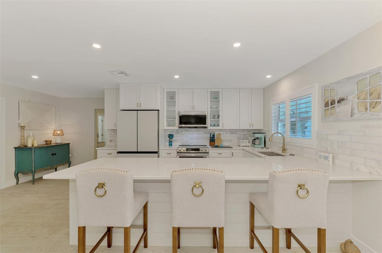 5628 Cape Leyte Drive, Sarasota, FL 34242 Photo