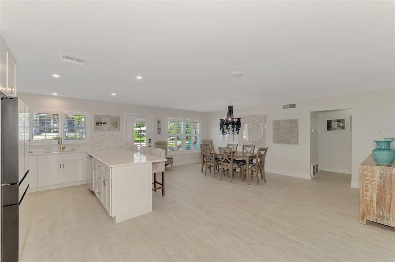 5628 Cape Leyte Drive, Sarasota, FL 34242 Photo