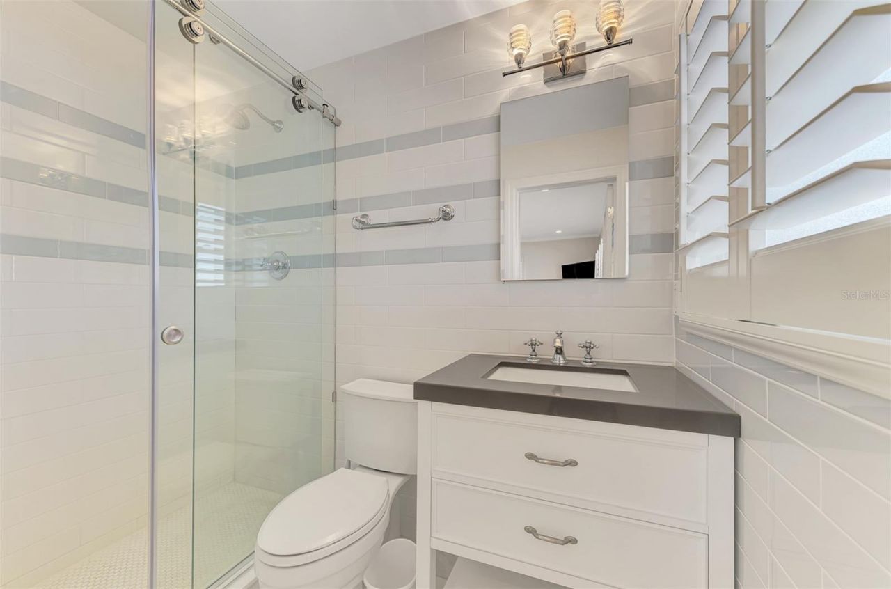 5628 Cape Leyte Drive, Sarasota, FL 34242 Photo