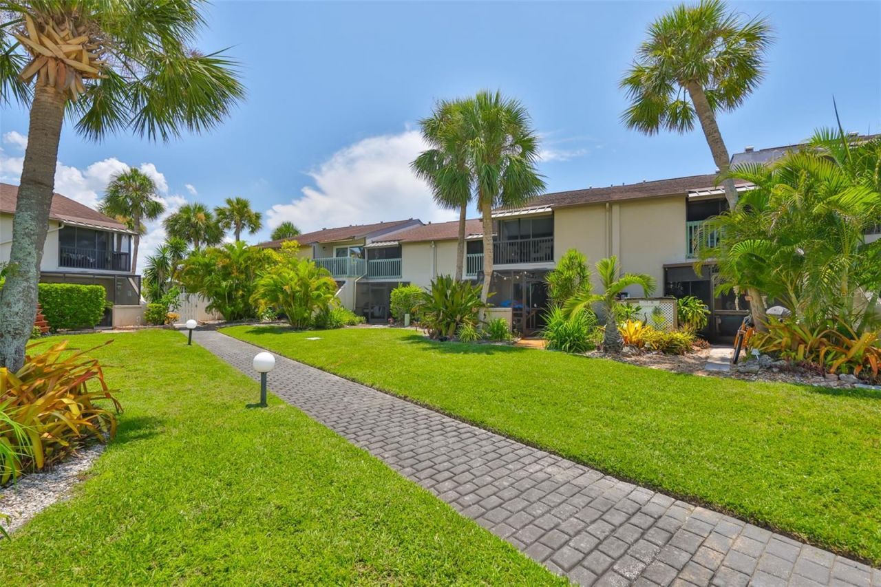 1028 Apollo Beach Boulevard, Unit 8, Apollo Beach, FL 33572 Photo