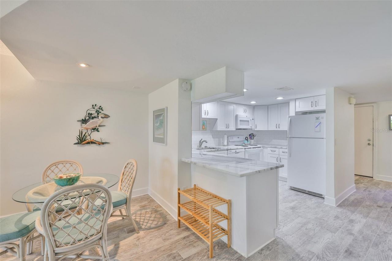 1028 Apollo Beach Boulevard, Unit 8, Apollo Beach, FL 33572 Photo