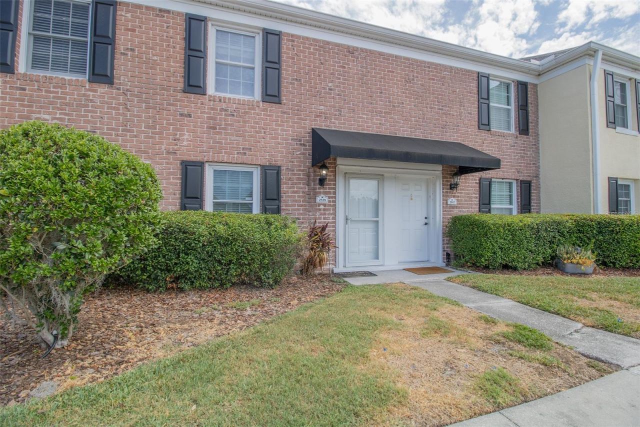 2559 Cedar Cypress Court , Tampa, FL 33618 Main Photo
