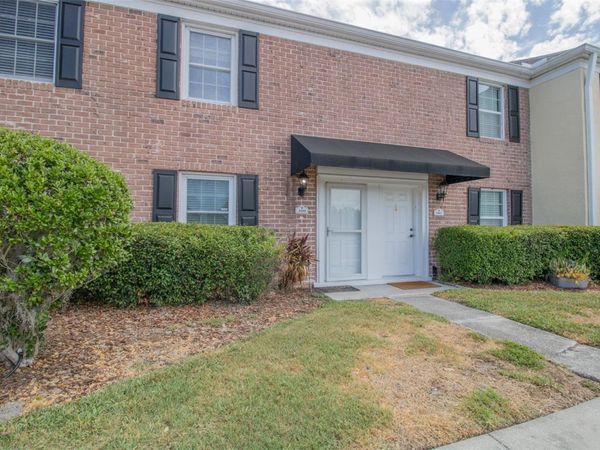 2559 CEDAR CYPRESS COURT , TAMPA, FL 33618