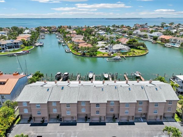 637 PINELLAS BAYWAY , Unit 105, TIERRA VERDE, FL 33715