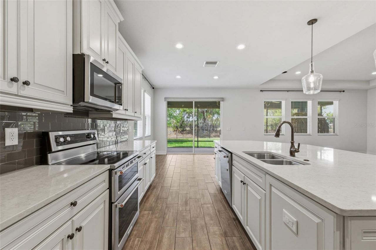 33140 Azalea Ridge Drive , Wesley Chapel, FL 33545 Photo