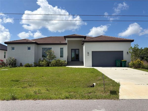 15384 HENNIPEN CIRCLE , PORT CHARLOTTE, FL 33981