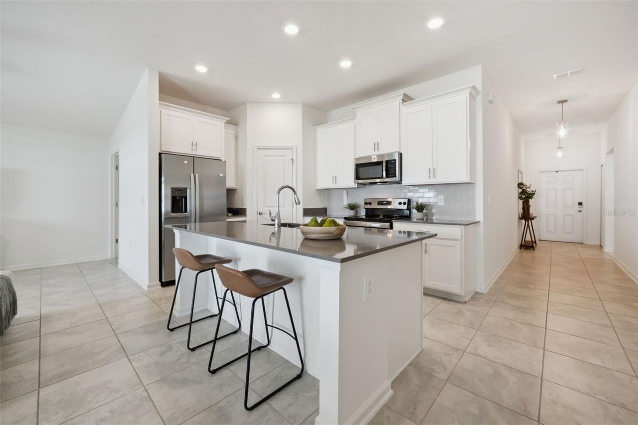 893 Laurel View Way, Groveland, FL 34736 Photo