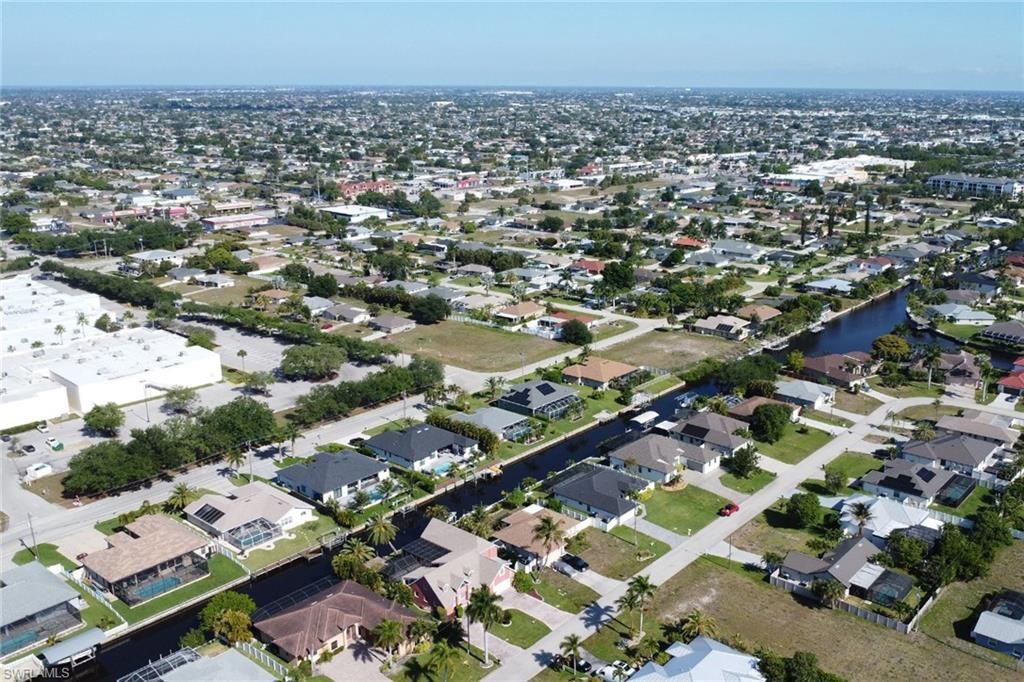 2146 SE 18th Ave, Cape Coral, FL 33990 Photo