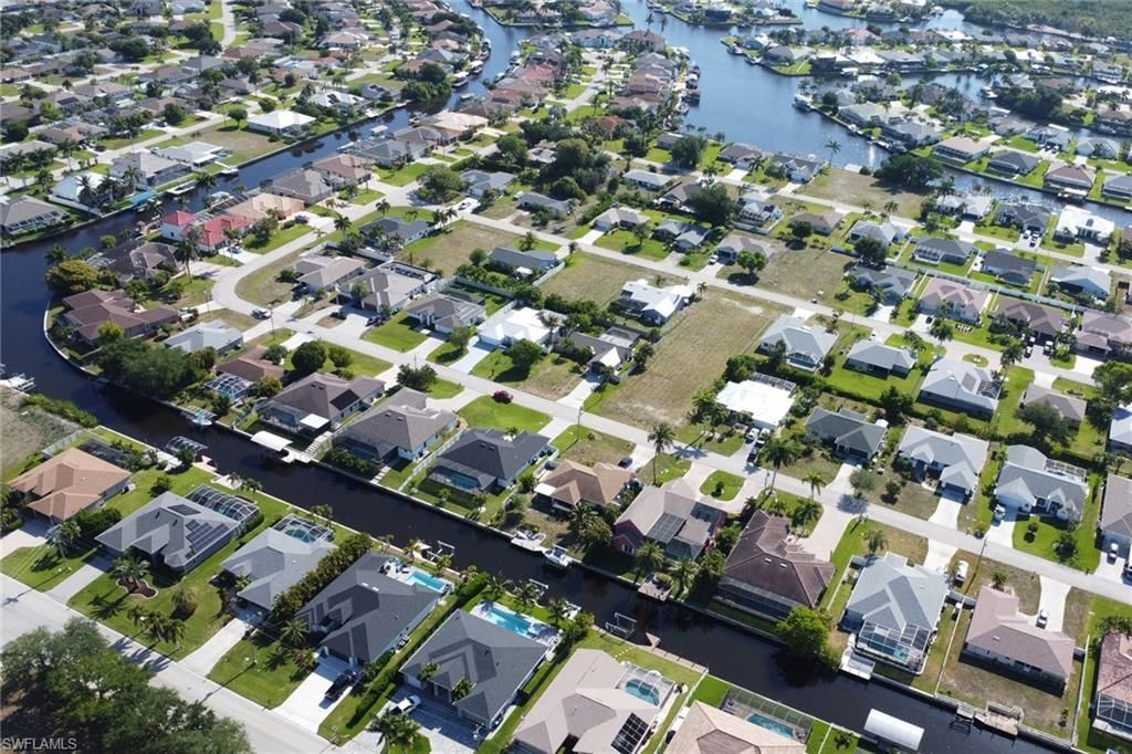 2146 SE 18th Ave, Cape Coral, FL 33990 Photo