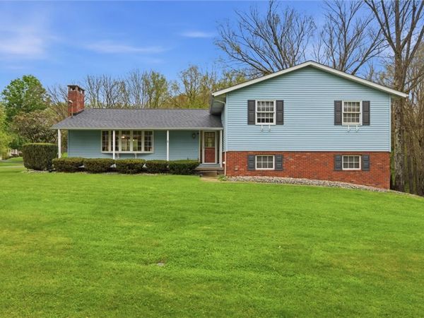 200 Aspen Way, Jamestown, PA 16134
