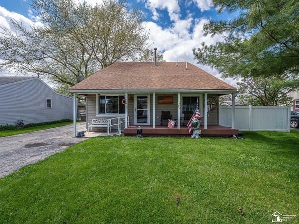 1423 Sunset Boulevard, Monroe, MI 48162