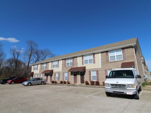 2300 Raleigh Ct, Unit 3, Clarksville, TN 37043