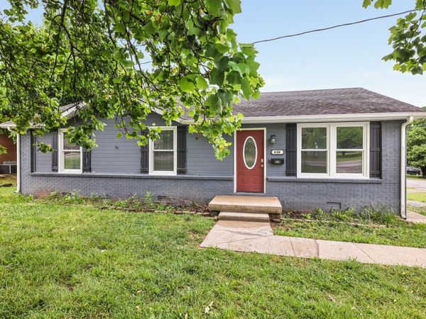 638 Lafayette Rd , Clarksville, TN 37042