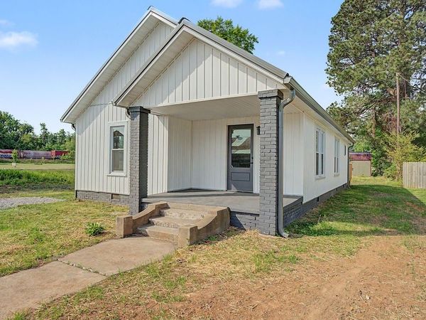 219 Cherry St, Guthrie, KY 42234