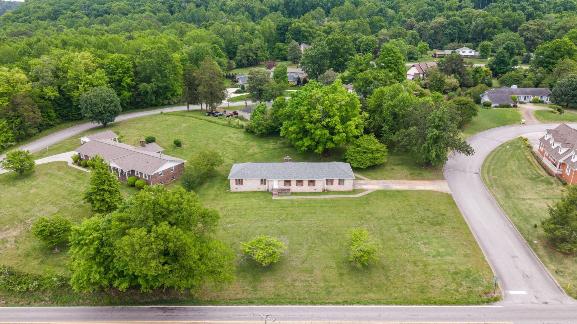 9501 Heathwood Drive, Ooltewah, TN 37363 Main Photo