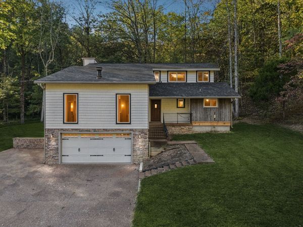 1033 Millers Creek Rd , Goodlettsville, TN 37072