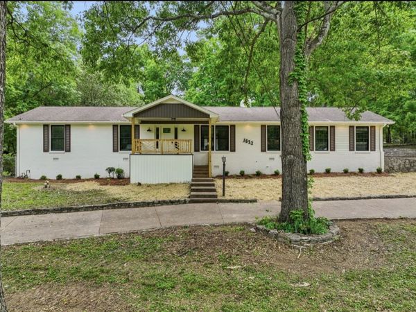 1622 Woodside Dr , Lebanon, TN 37087