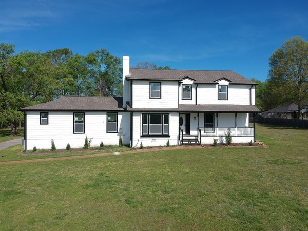 1710 Hickory Trace Dr , Gallatin, TN 37066