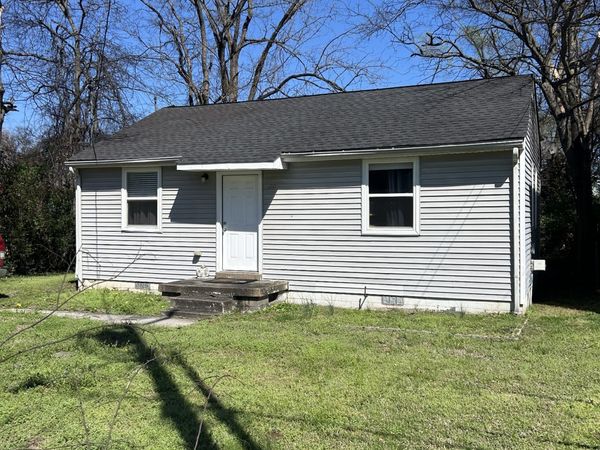 5818 Couch Dr, Nashville, TN 37209