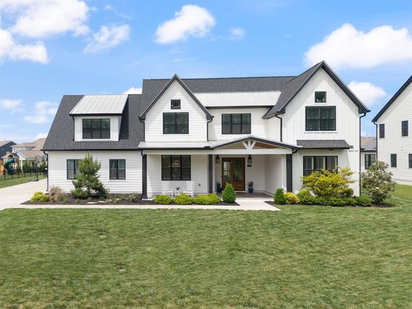 863 Shady Bluff Trl , Clarksville, TN 37043