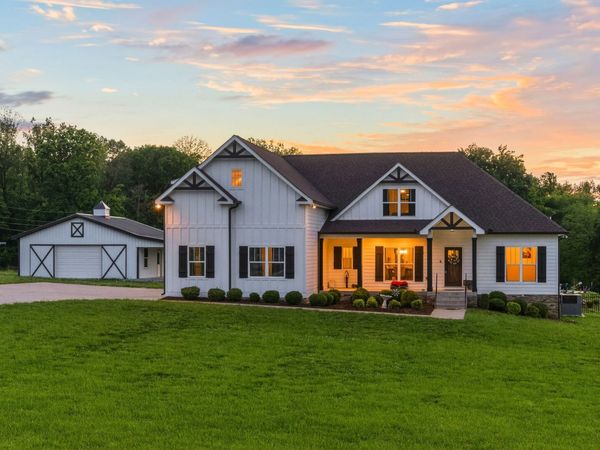 3378 New Hall Rd , Greenbrier, TN 37073