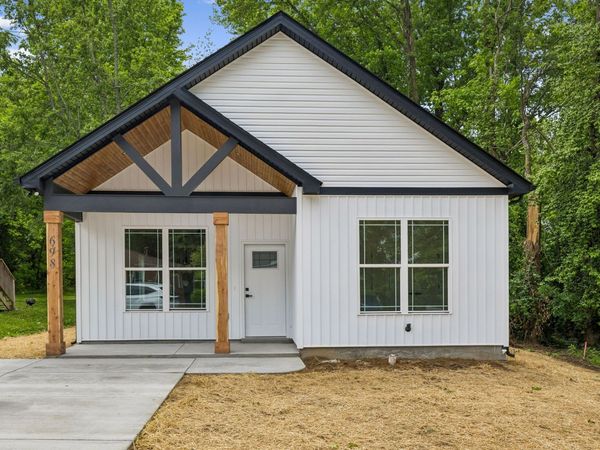 698 19th Ave W, Springfield, TN 37172