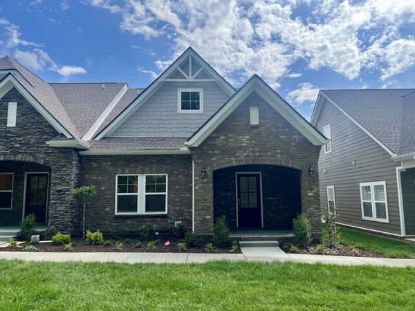 734 Coburg Street , Gallatin, TN 37066