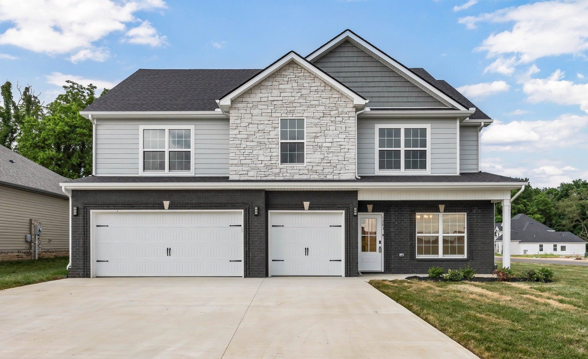 2563 Rafiki Dr , Clarksville, TN 37042 Main Photo