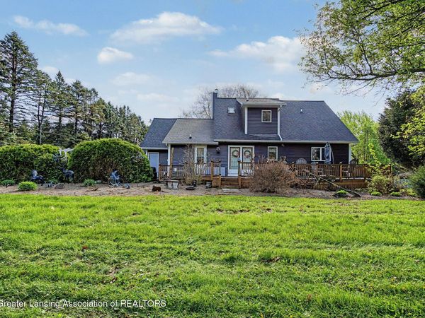 6485 Tucker Road, Eaton Rapids, MI 48827
